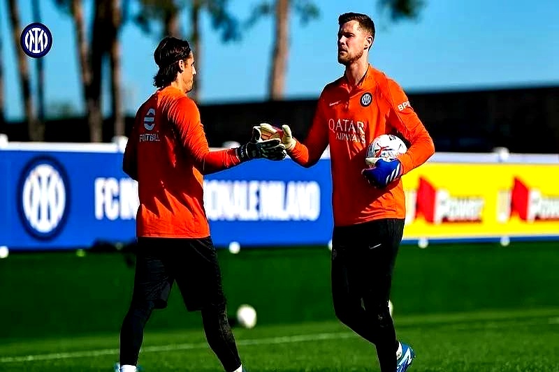 九游-Ming迎来十二赛季出色发挥，DWG观众热烈欢呼！