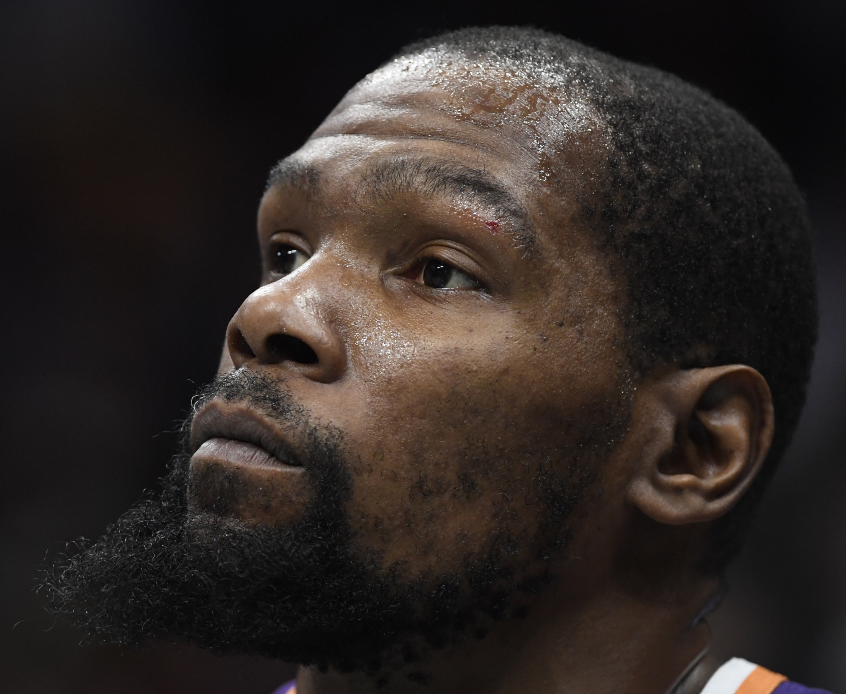 九游-杜兰特重返赛场，领先优势明显首场状态出色，快船观众沸腾！