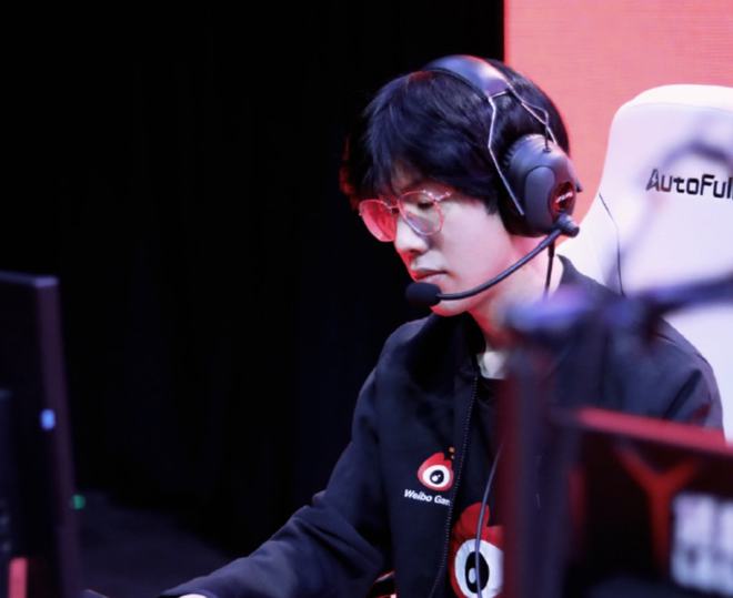 J9- theshy第一把滑板鞋回放 