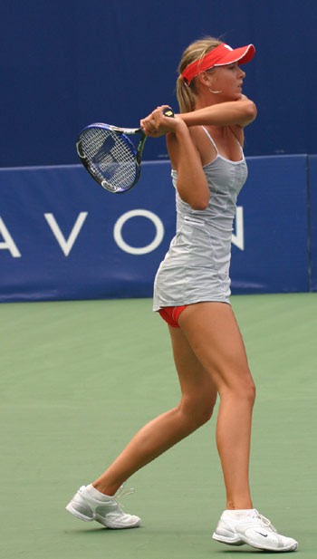 J9-莎拉波娃在TL比赛中大胜,爆冷引发热议!的简单介绍