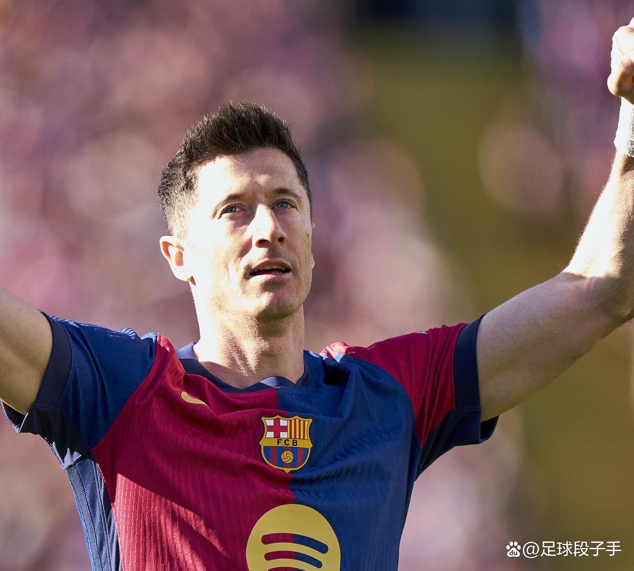 九游-包含莱万多夫斯基在巴塞罗那比赛中爆冷，连败引发热议！的词条