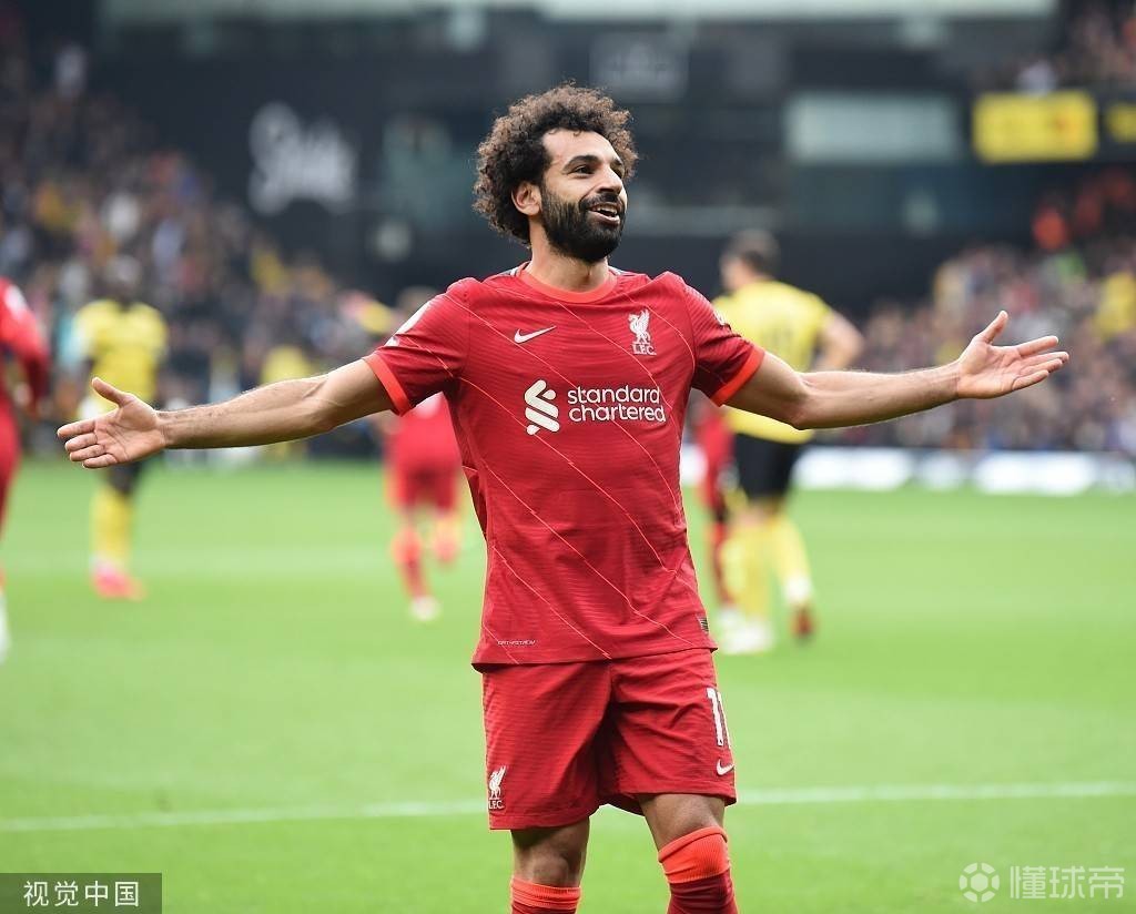 九游会-莱万多夫斯基巅峰对决，萨拉赫与40激战巴塞罗那分钟，挺进下一轮胜负难料！的简单介绍